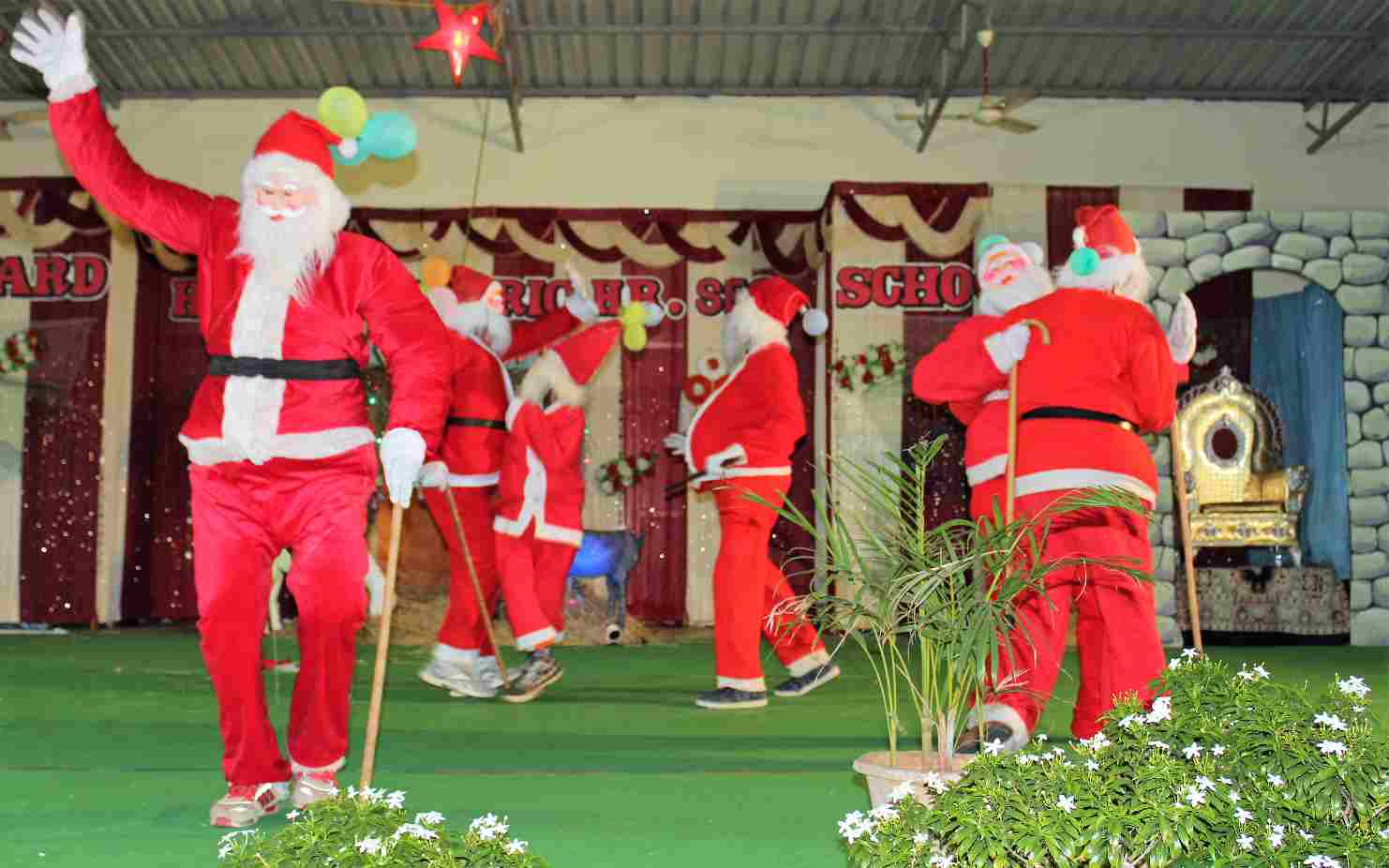 SANTAS